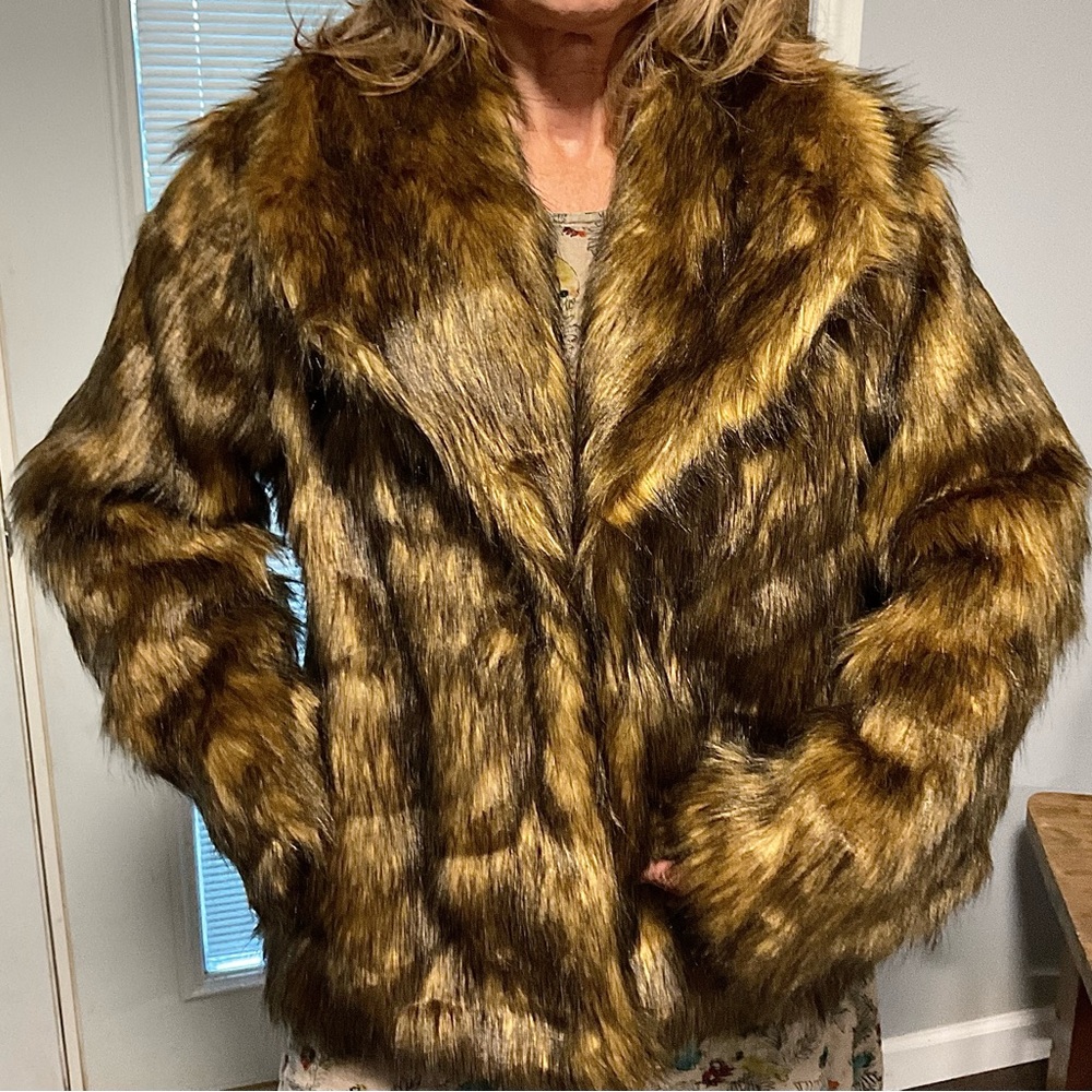 NWOT Faux Raccoon Fur Cropped Jacket Women’s Winter Raccoon Fur Short Coat